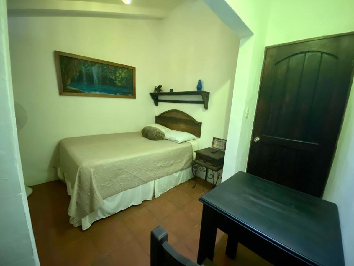 Hotel Boutique Casa Jose Cobán エクステリア 写真